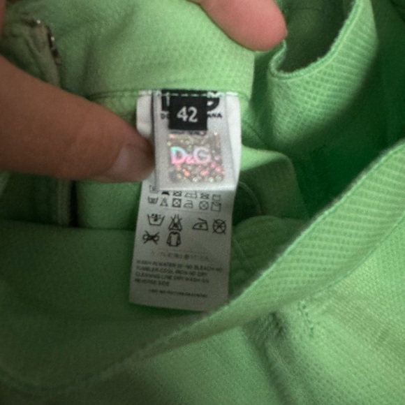 D&G women mint color shorts size IT42, very good condition. - Picture 6 of 9